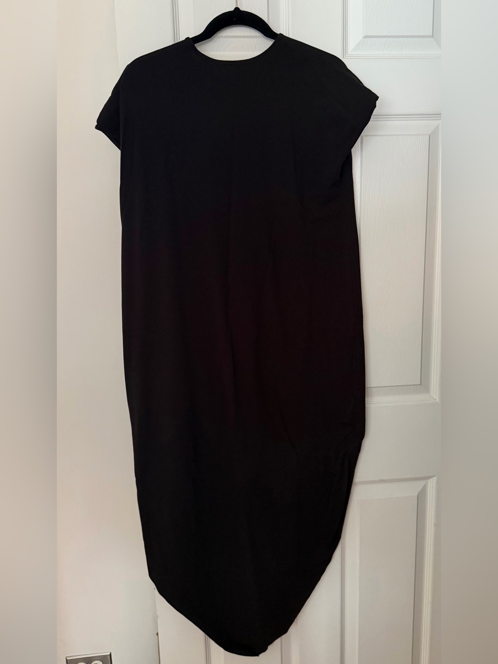 Universal Standard Iconic Geneva Dress V neck black - size note below- EUC - Picture 3 of 3